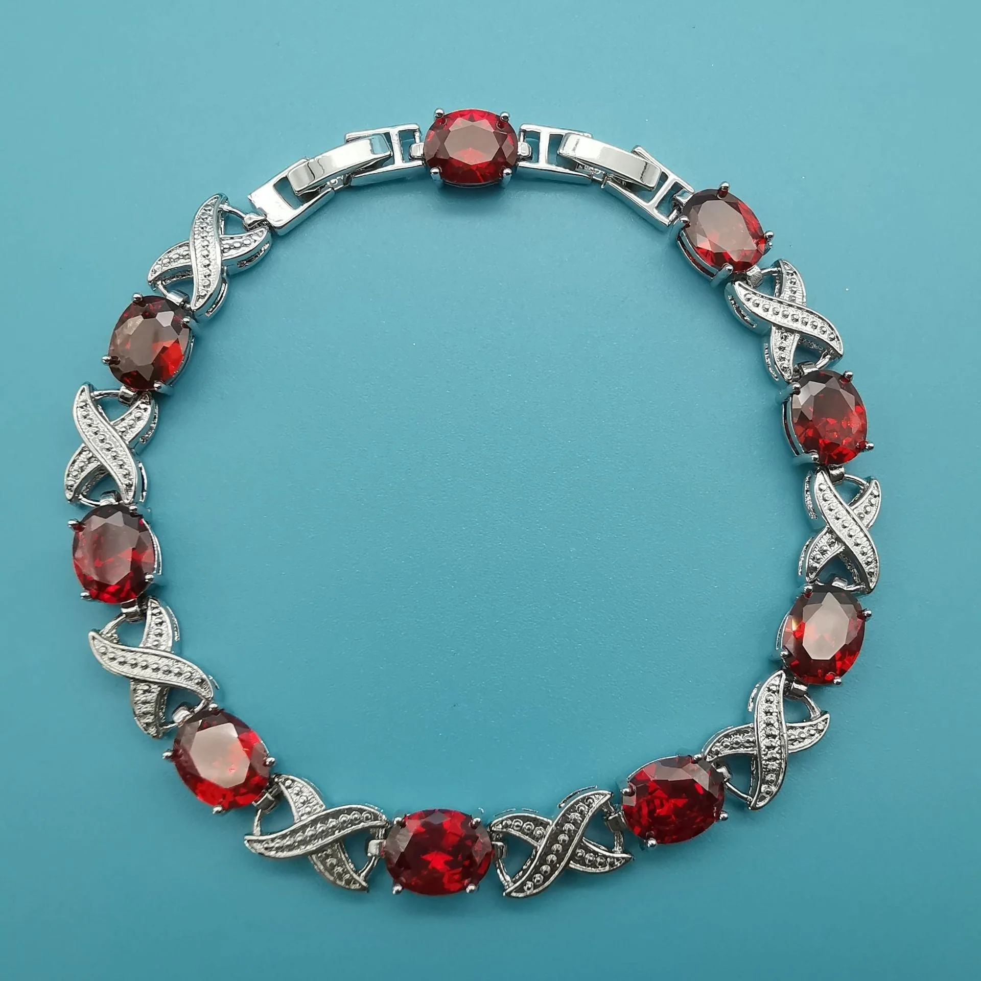 Alendra Flameaux Bracelet | White Gold - Image 2