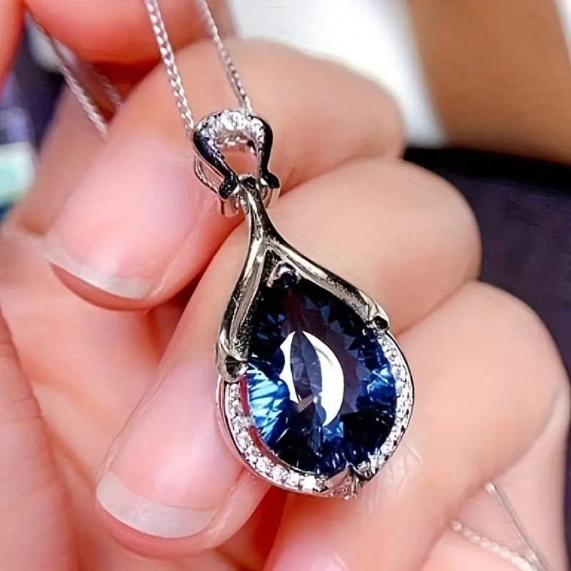Alindra Feymorra Necklace | White Gold - Image 2