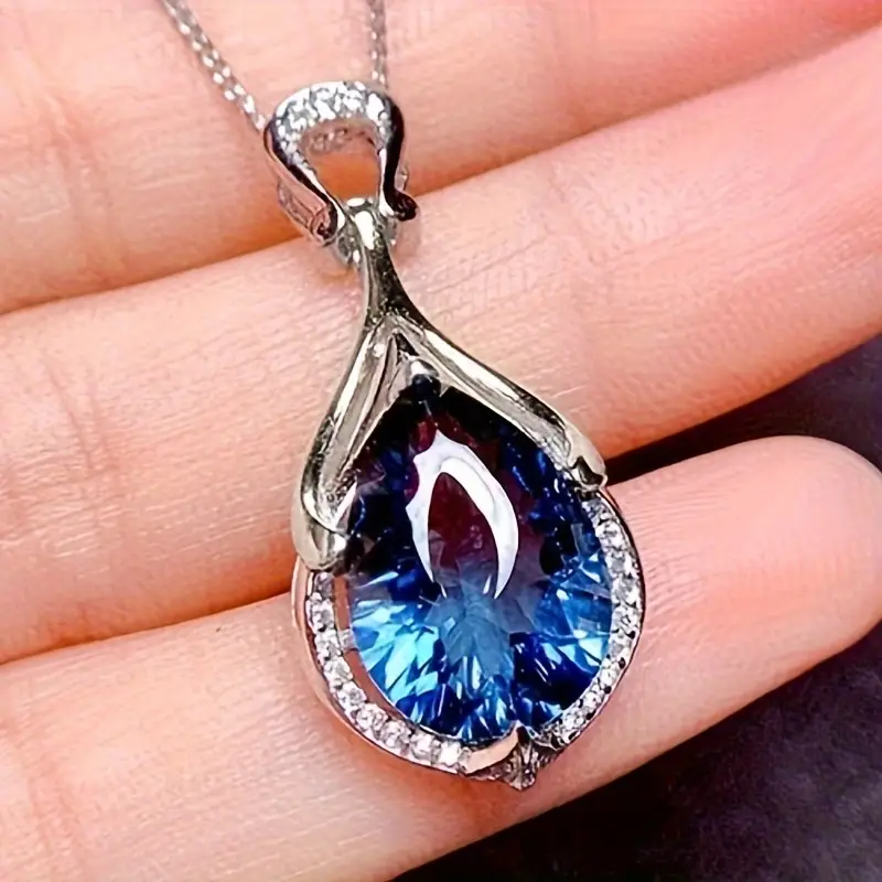 Alindra Feymorra Necklace | White Gold - Image 3