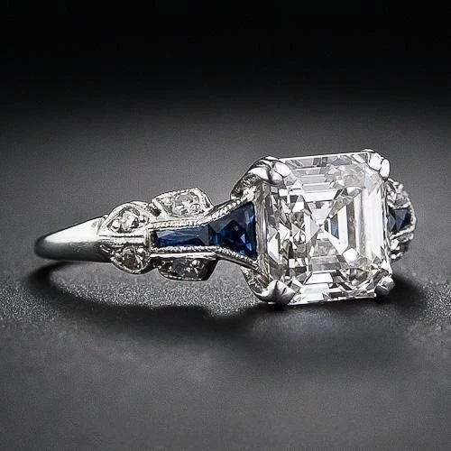 Brillient Vintage Ring in Blue and Silver