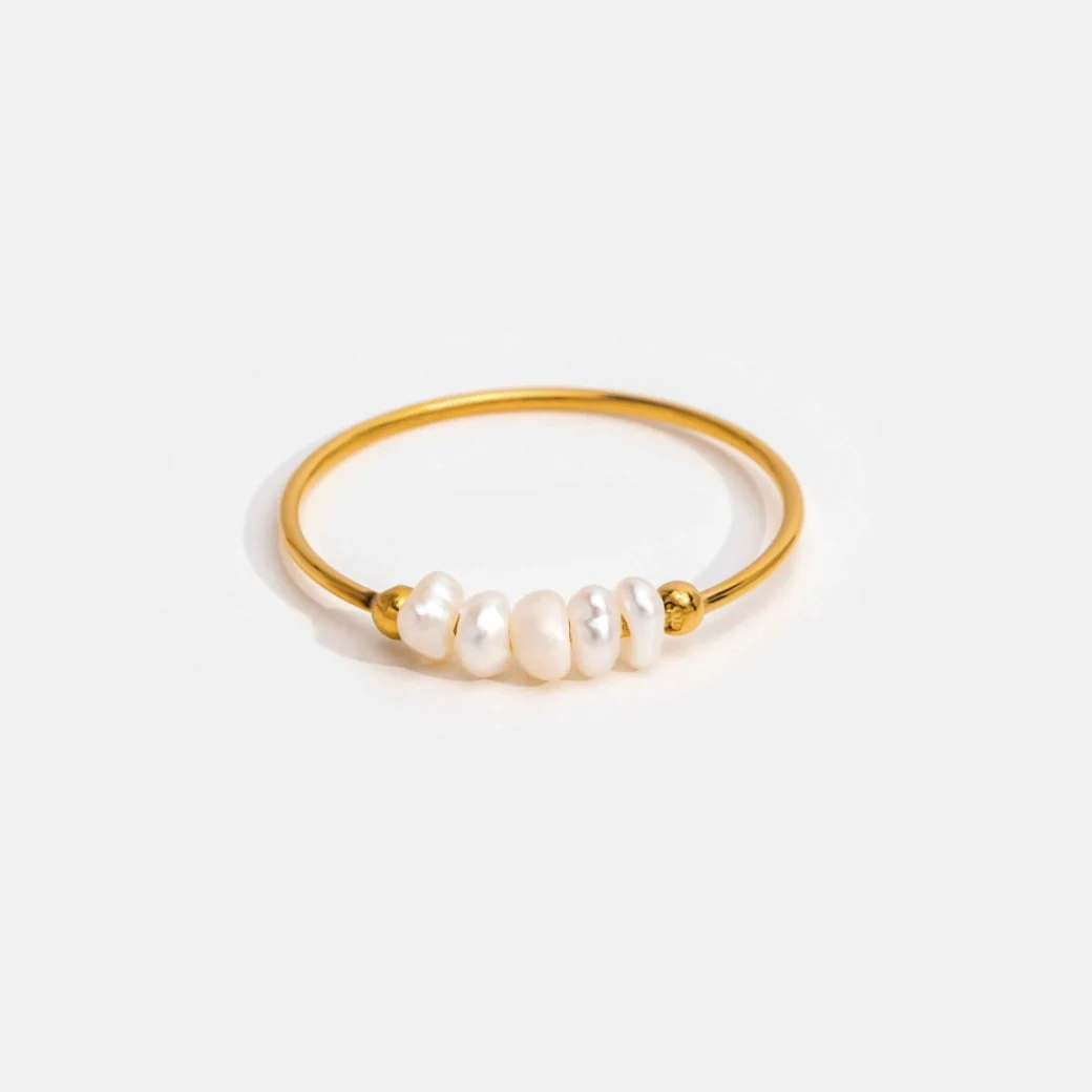 Clasic Ring with Freshwater Pearl - Image 4