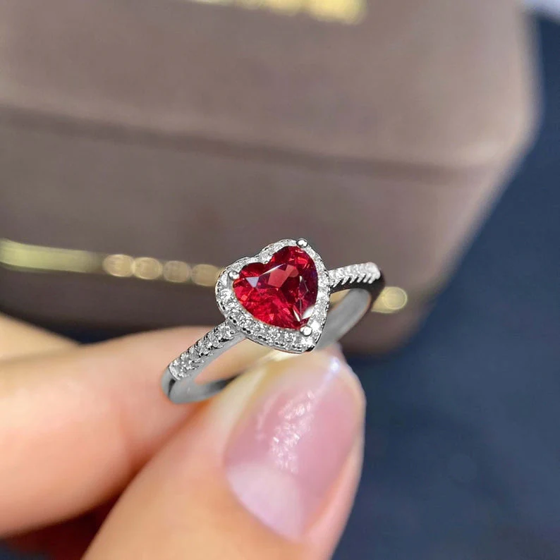 Delara Carmessia Ring | White Gold - Image 2