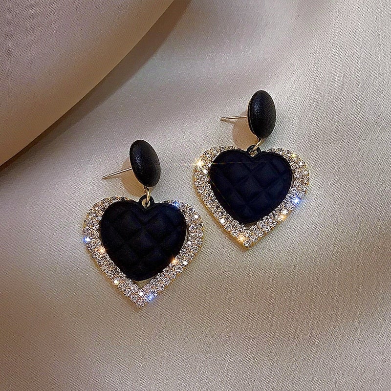 Dork Heart Earrings in Gold