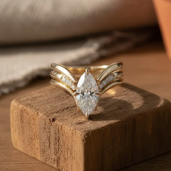 Drop Crown Gold Ring - Image 3