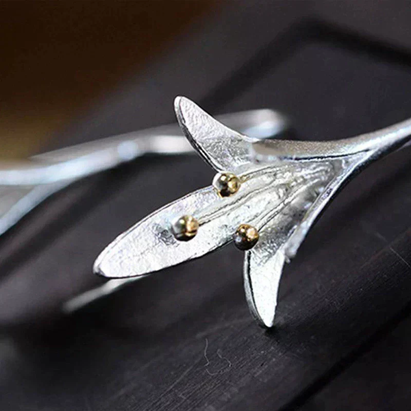 Earrings with Flowers Made of Silvar - Image 3