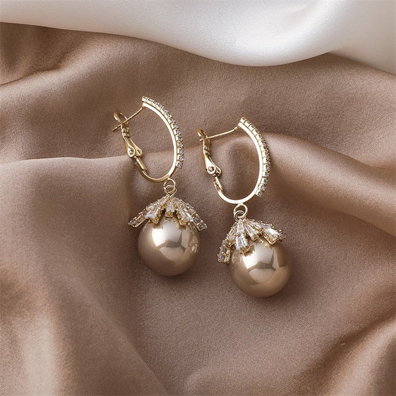 Earrings with Malia Pearls