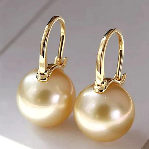 Elegant Golden Peral Earrings