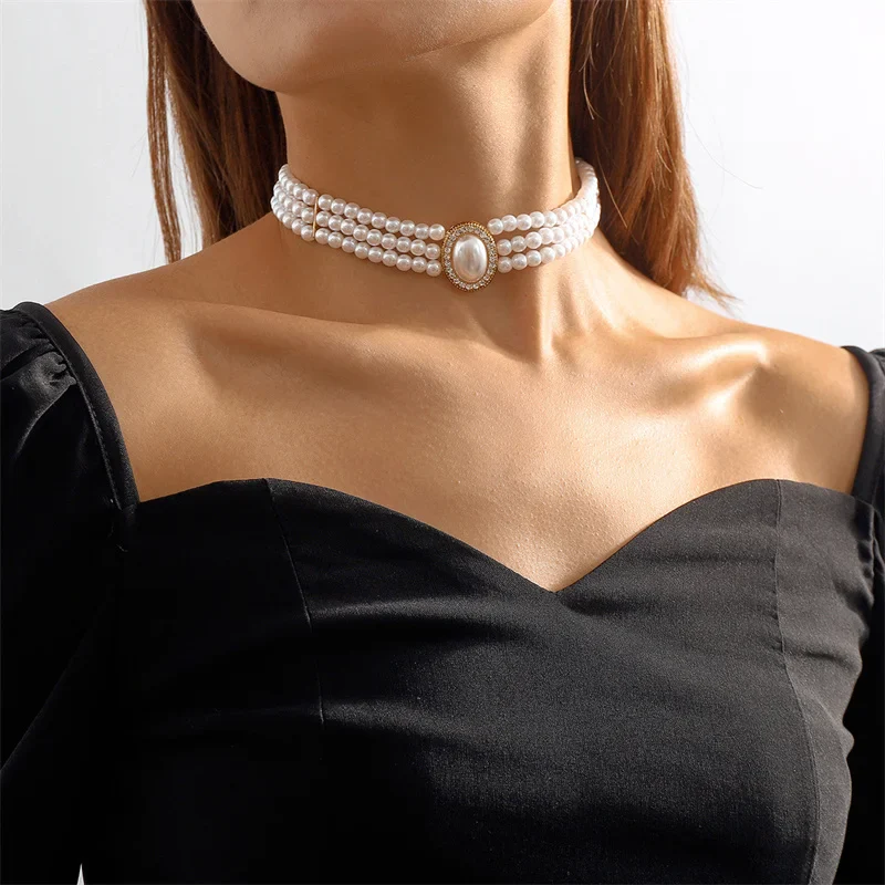 Elegant Triple Peral Necklace
