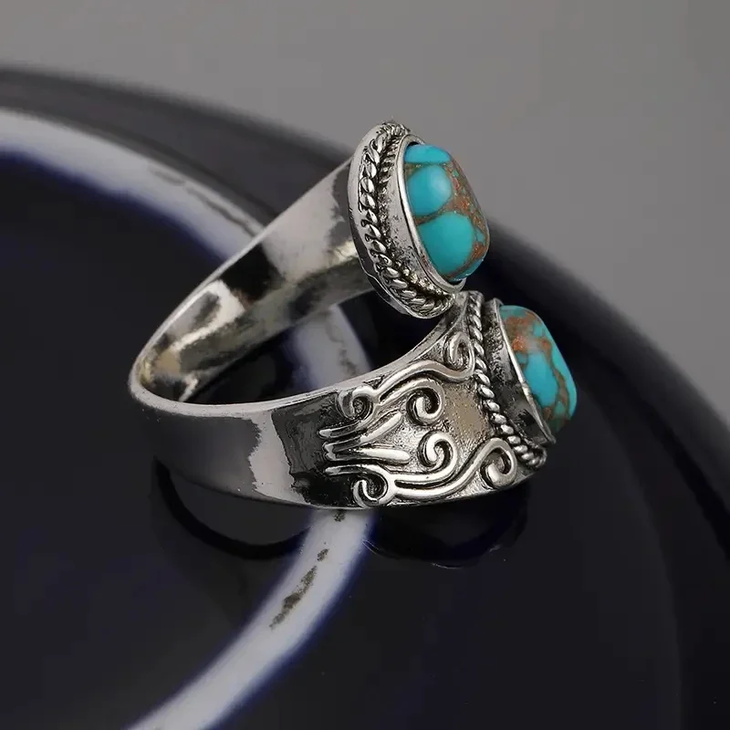 Elegant Vintage Turquoise Cross Band Ring - Image 5