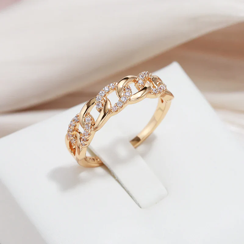 Elegent Ring with Gold Chain