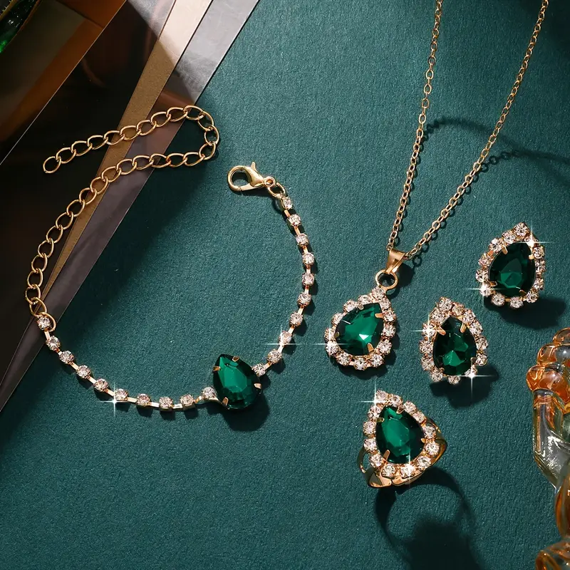 Elisandré Vermont Jewelry Set | Gold - Image 2