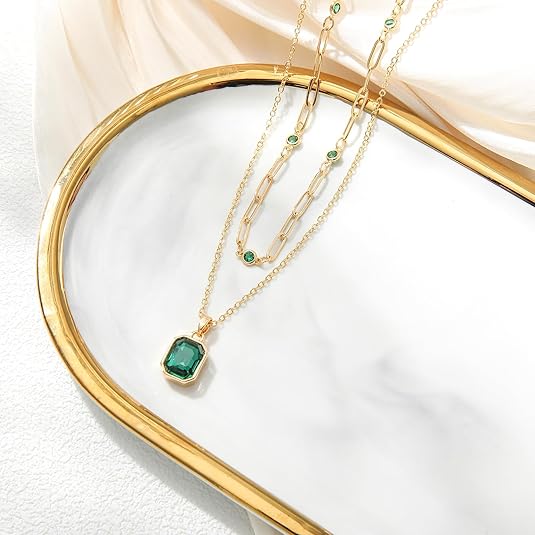 Emerald Clover Pendant Necklace | Gold - Image 3
