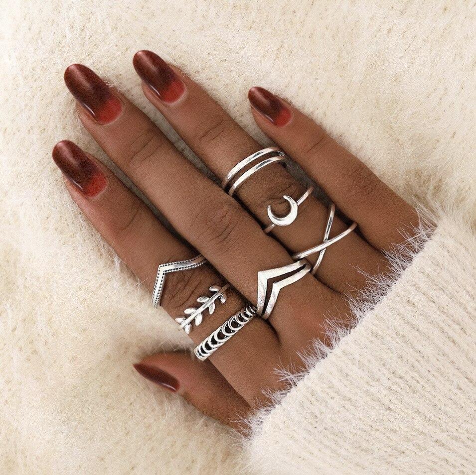 Exclusive Set of 8 to 12 Premium Rings - Image 19