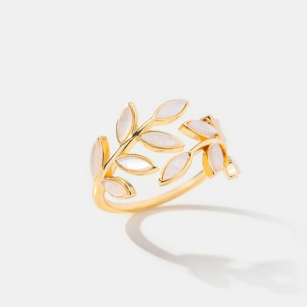 Golden Leaf Ring - Image 4