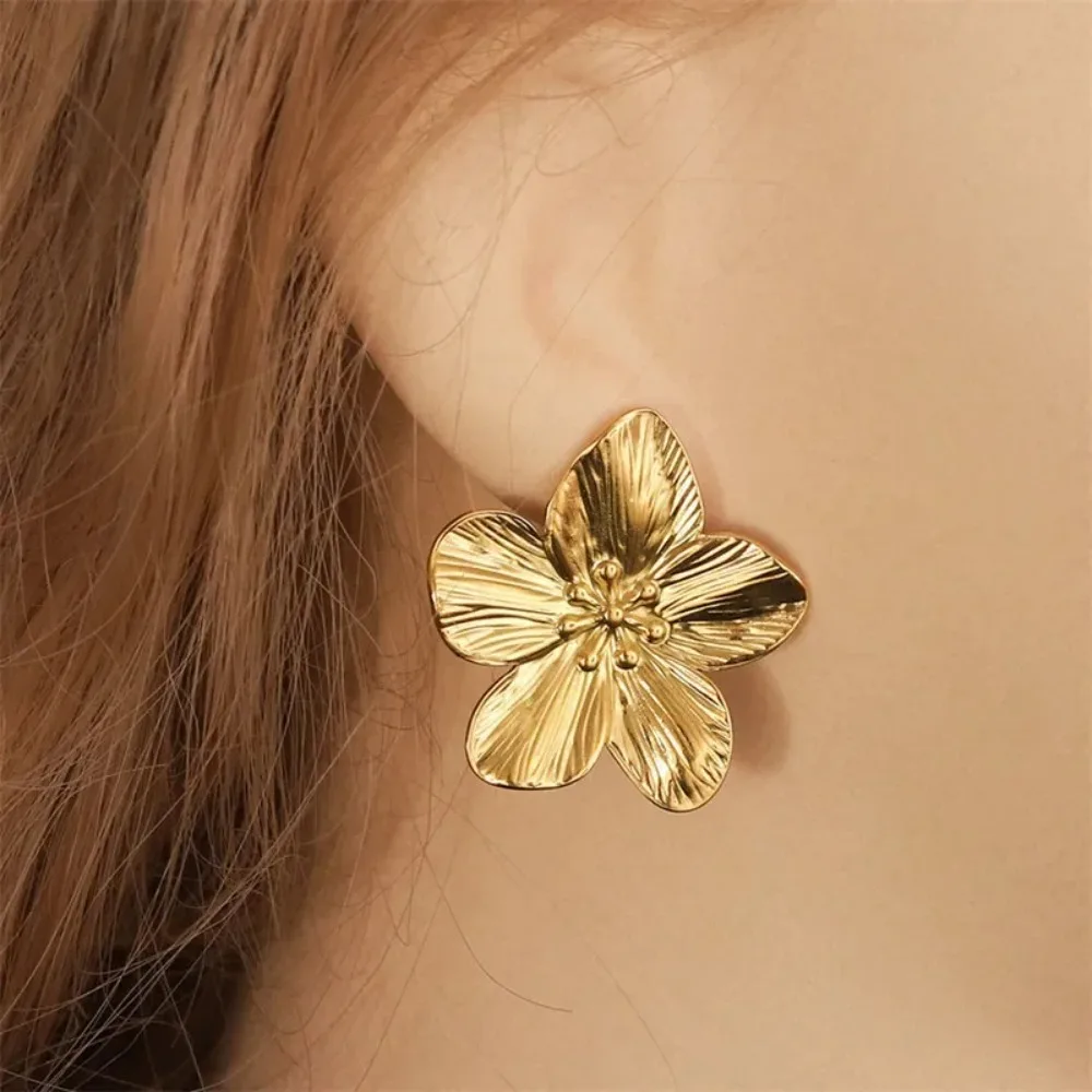 Vintage Flower Stud Earrings - Image 3
