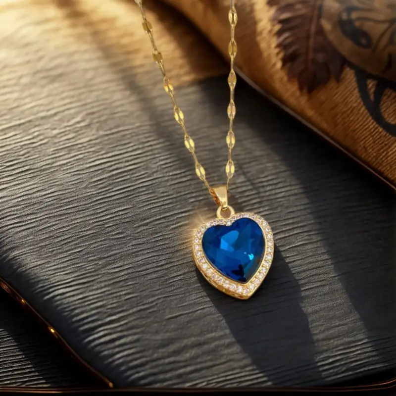 Jaselle Vireyne Necklace | Gold - Image 5