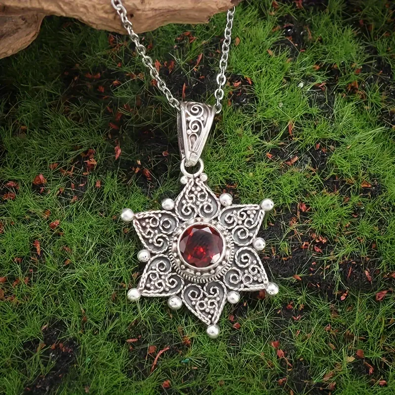 Jessindrah Carmalyth Necklace | White Gold