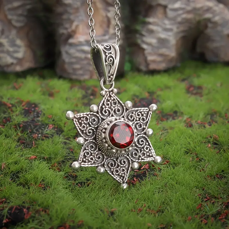 Jessindrah Carmalyth Necklace | White Gold - Image 3