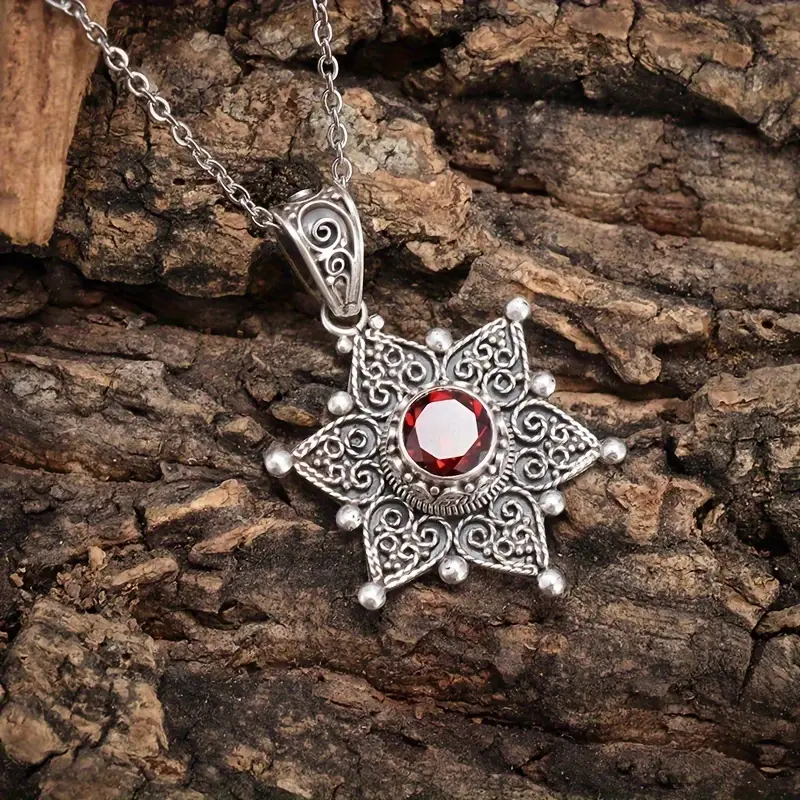 Jessindrah Carmalyth Necklace | White Gold - Image 6