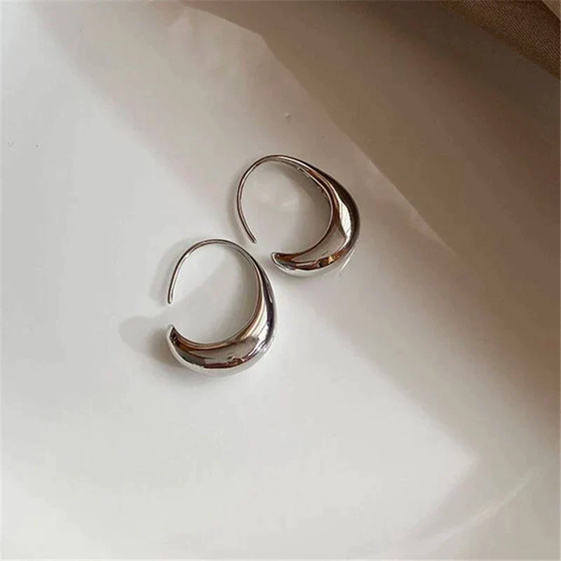 Luxeurious Earrings Made of Gold and Silver - Image 2