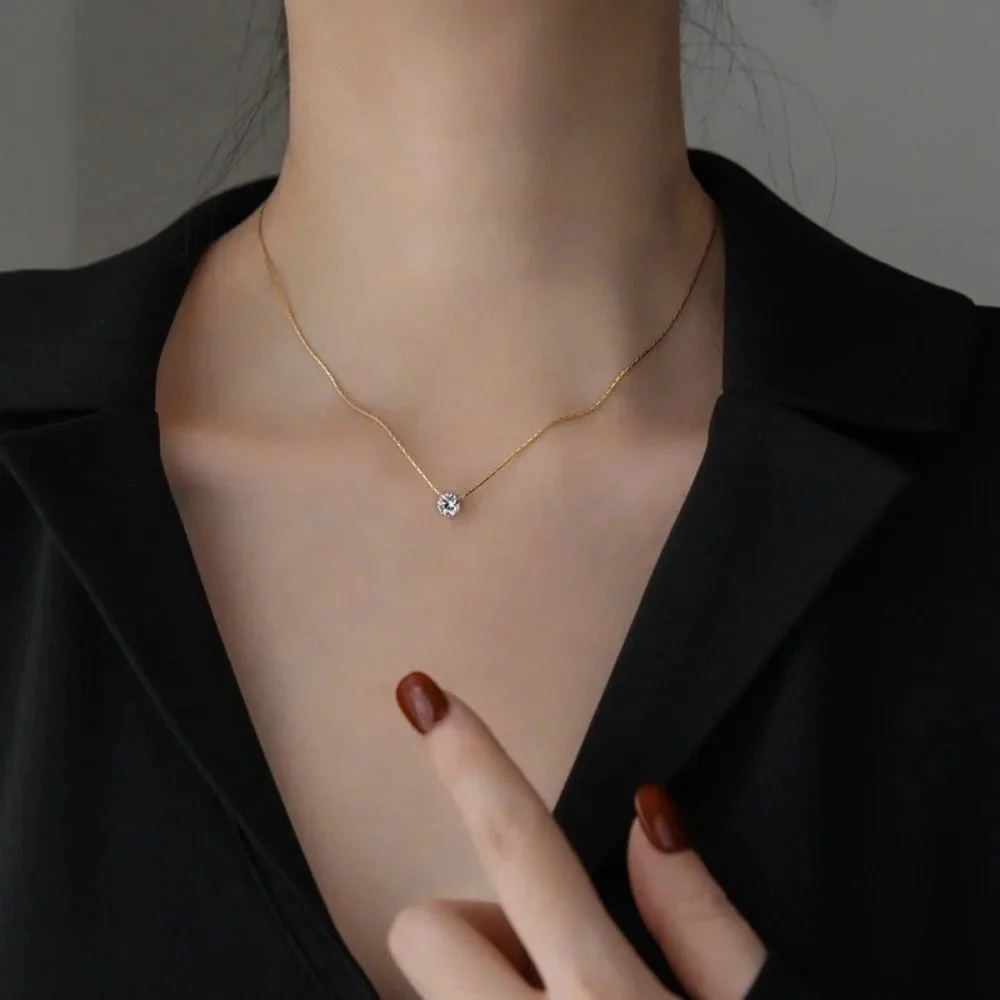 Moissanite Necklace Cléa - Image 3