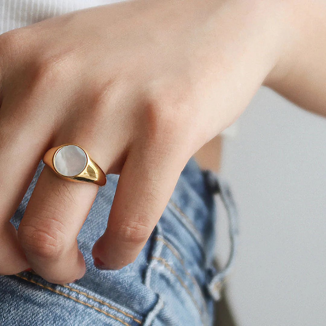 Mother Pearl Ring - Image 2