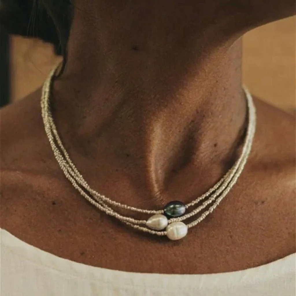 Necklace made of natural perls