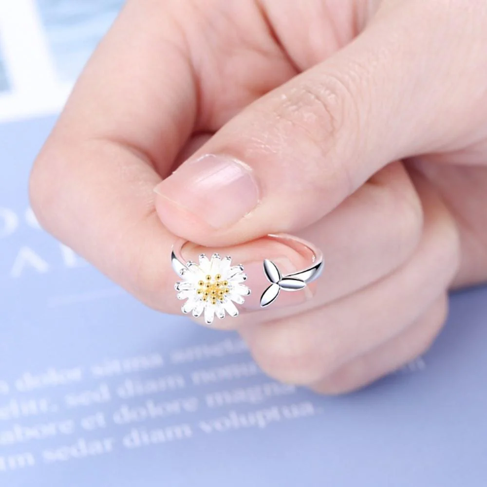 SIlver Adjustable Sunflower Ring - Image 3