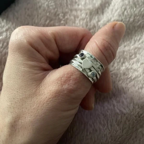 Spinner Hart Ring - Image 2