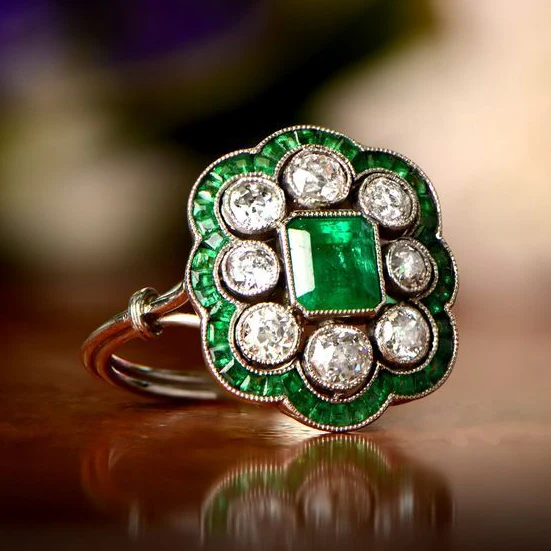 Vintaje Emerald Ring