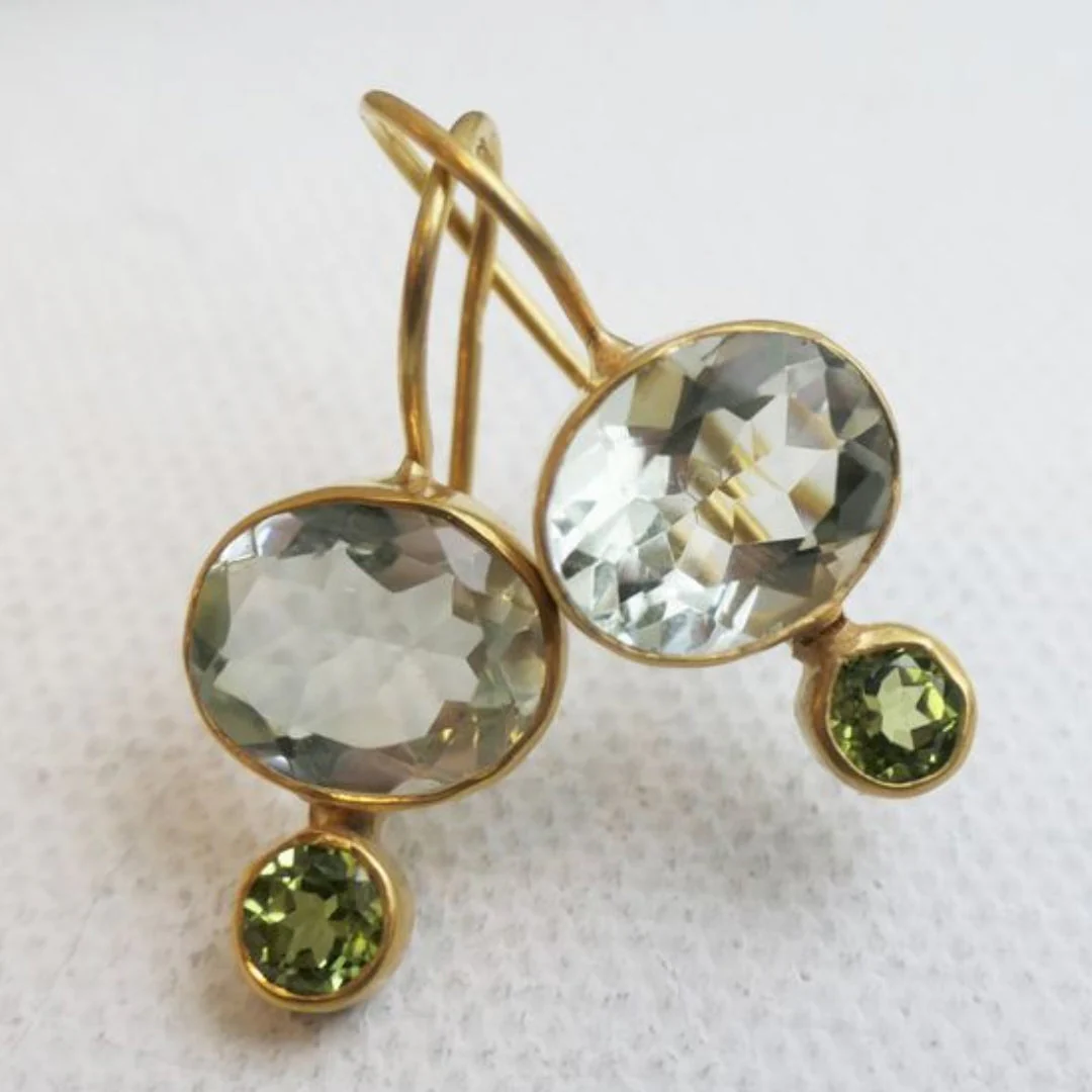Vintaje Green Crystal Gold Earrings