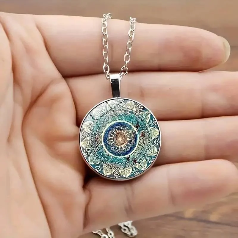 Vintaje Mandala Necklace Round Blue