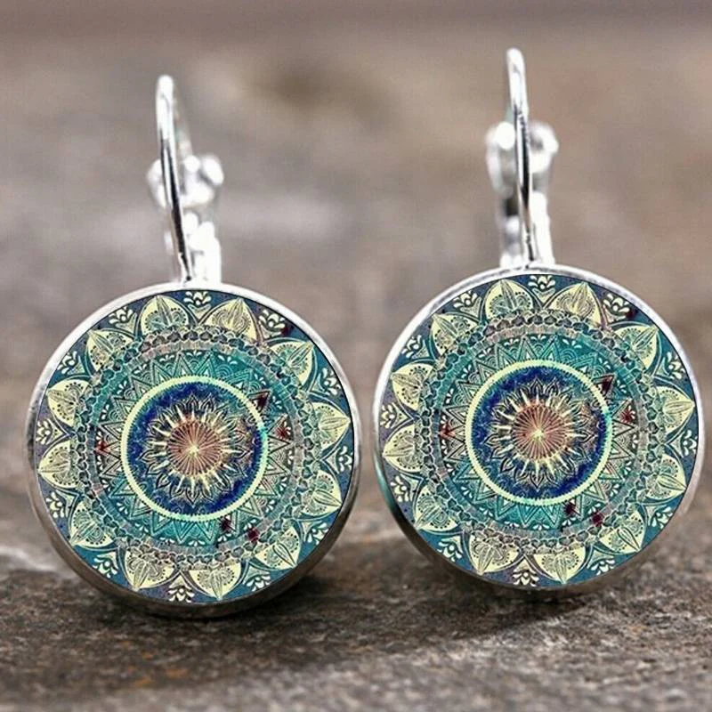 Vintaje Rounded Mandala Earrings