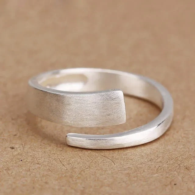 Vintaje Silver Ring - Image 2