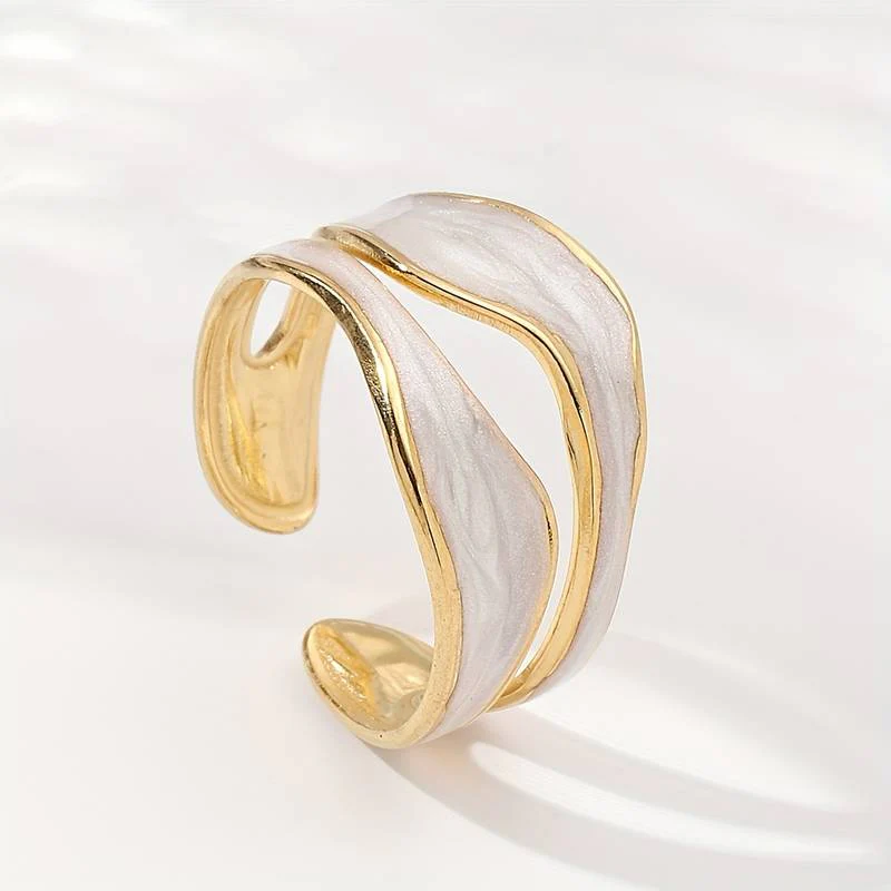 Vintaje White Gold Ring